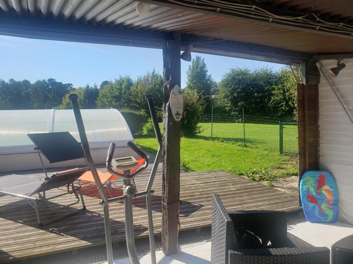 Les 2 Chaumieres Avec Piscine Ferienhaus