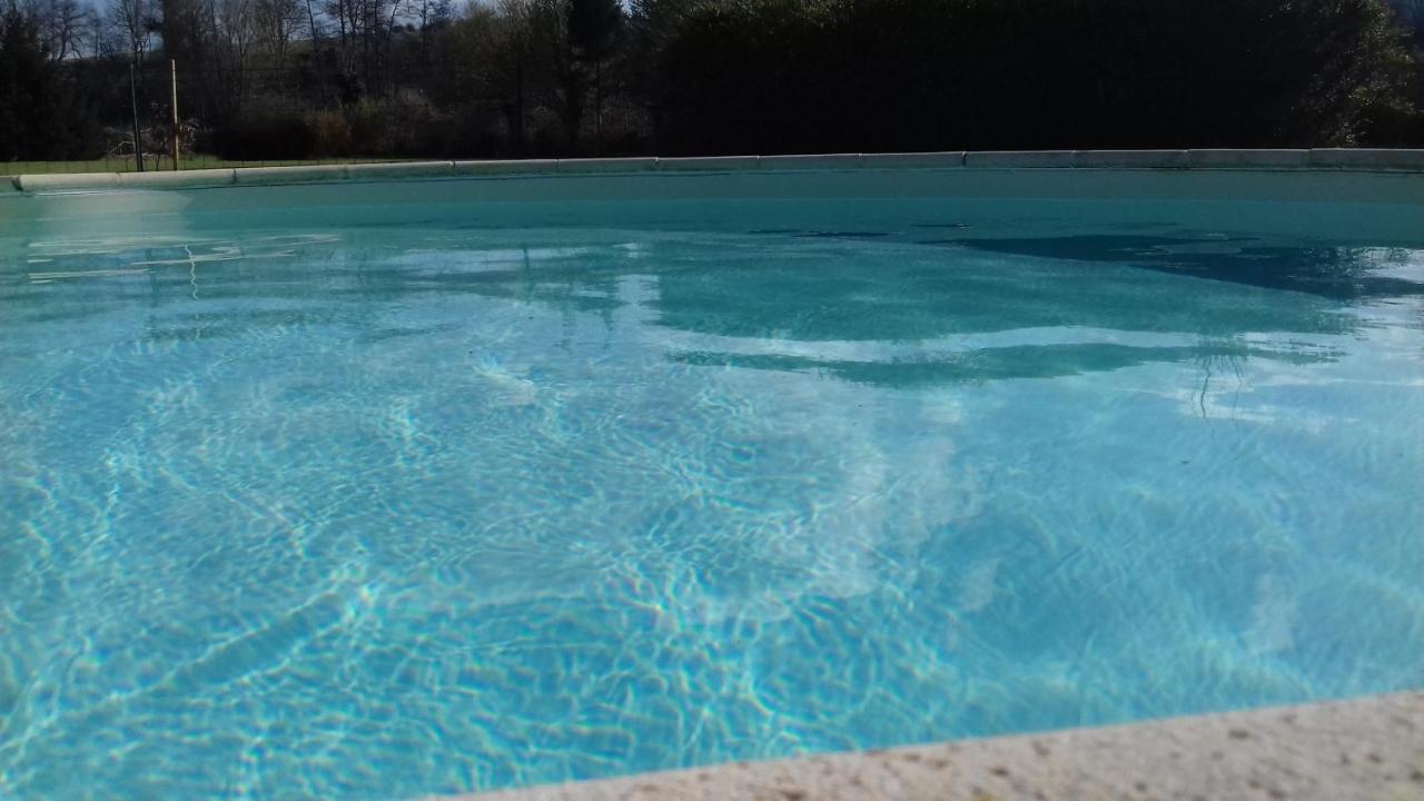 Les 2 Chaumieres Avec Piscine Ferienhaus *