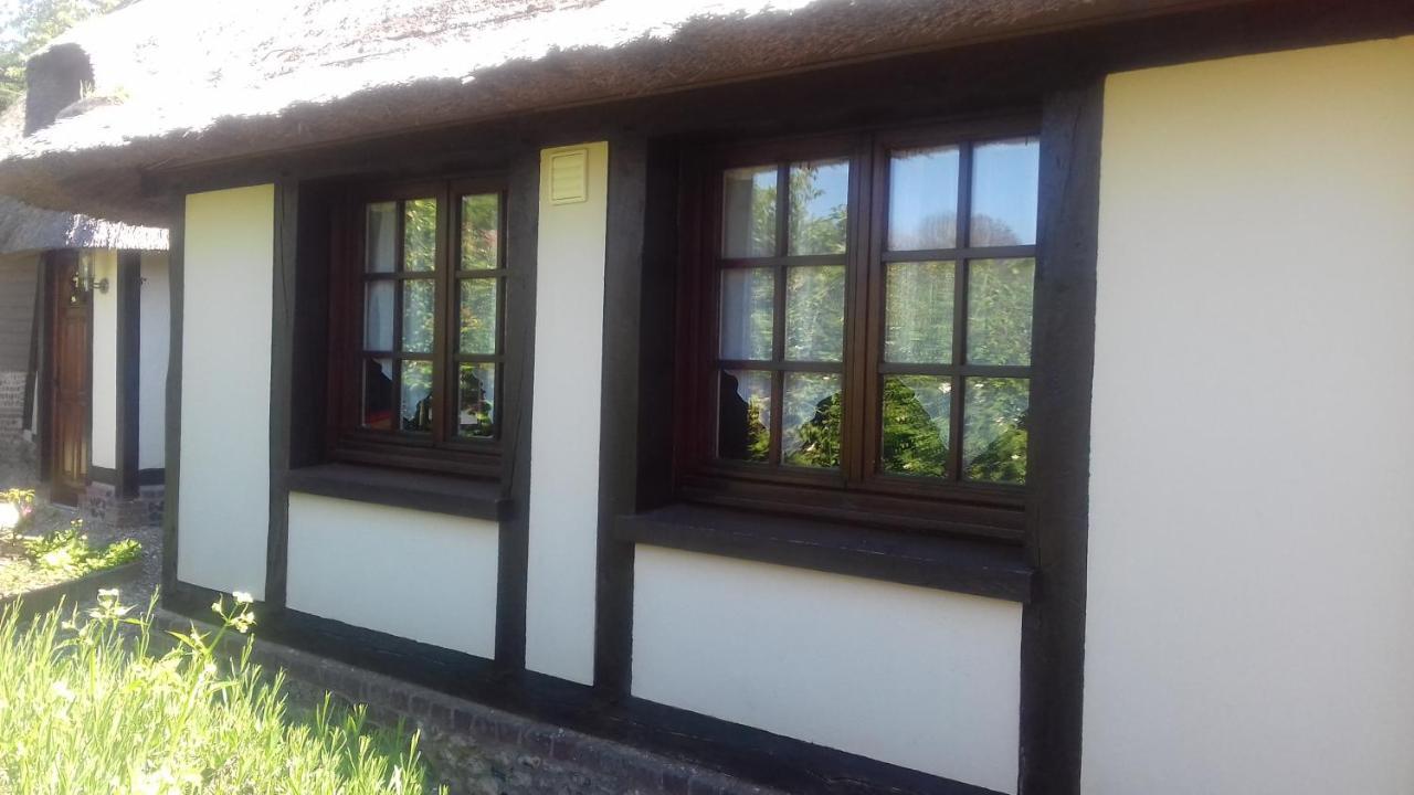 Ferienhaus Les 2 Chaumieres Avec Piscine