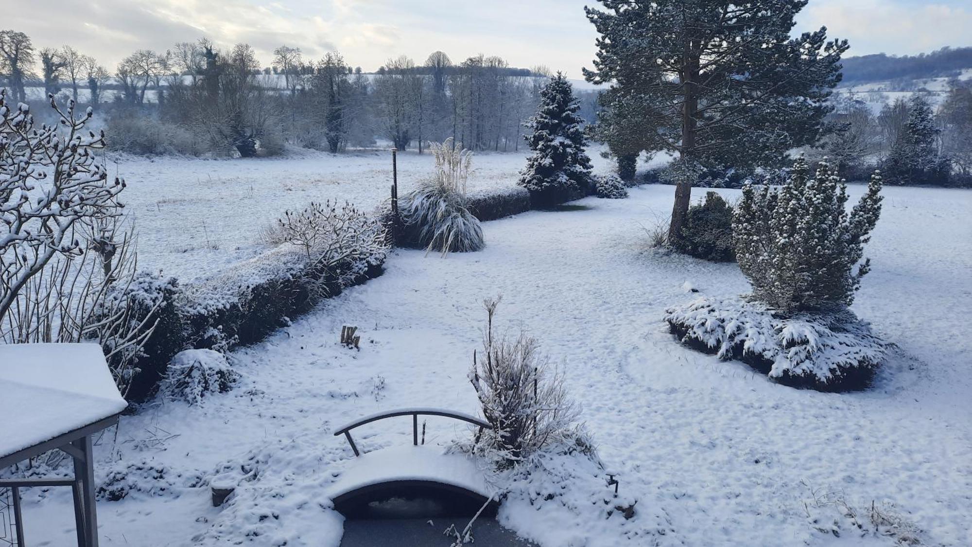 Les 2 Chaumieres Avec Piscine