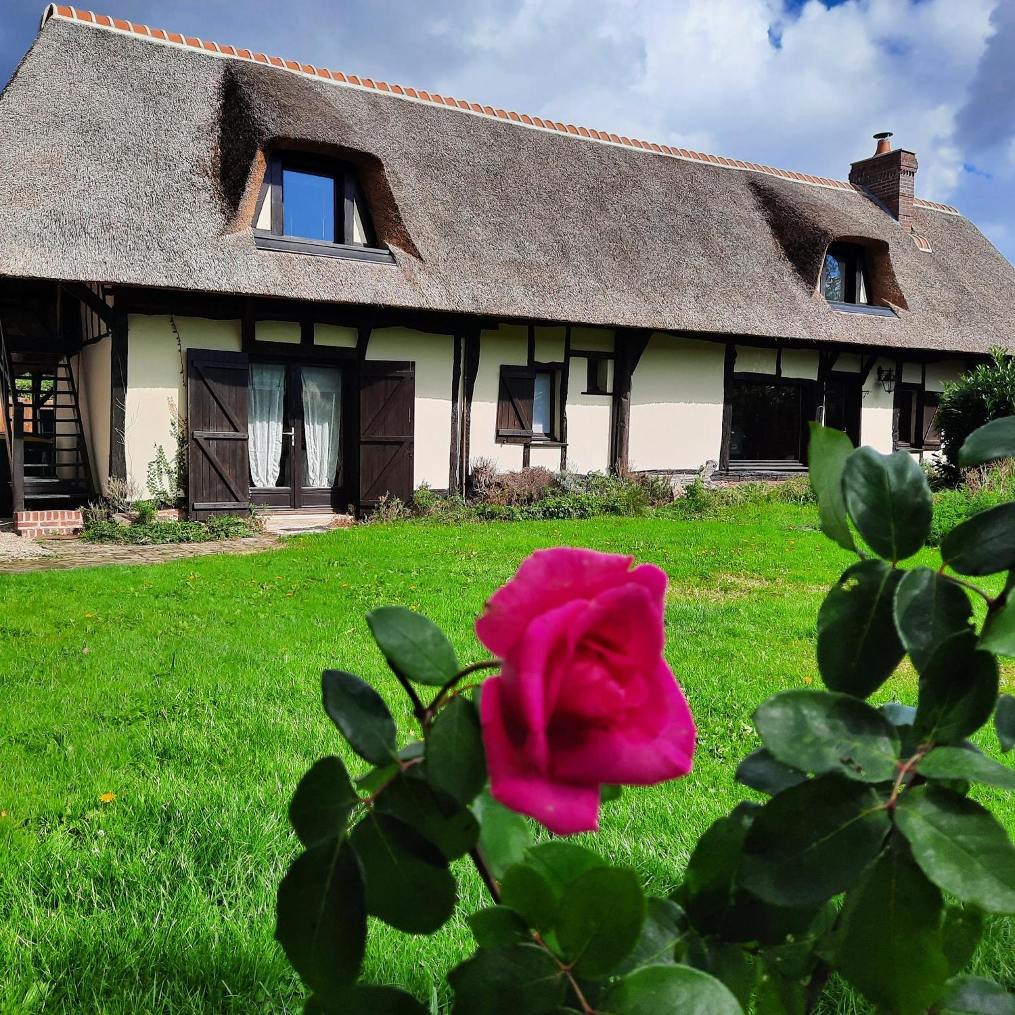 Ferienhaus Les 2 Chaumieres Avec Piscine Epinay