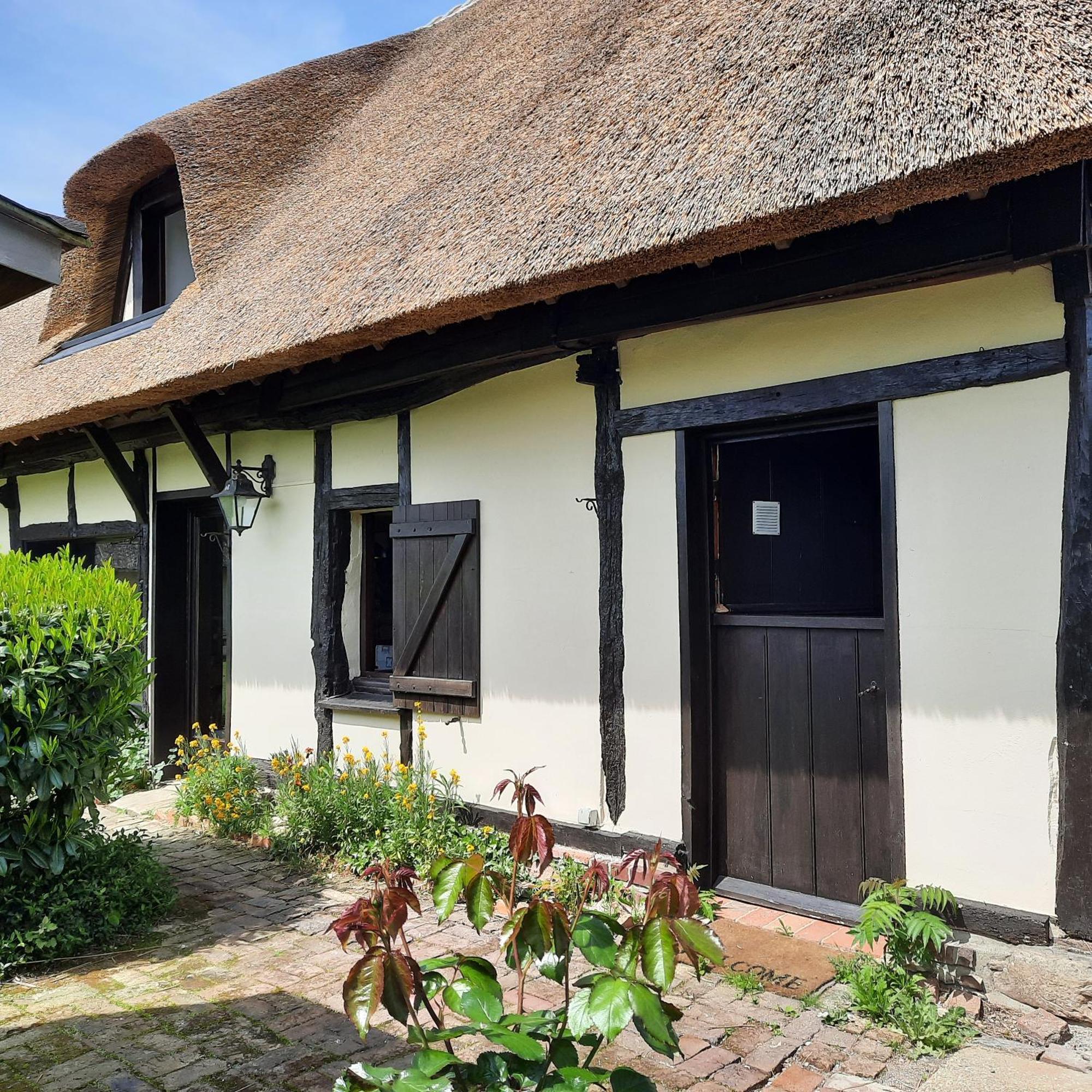 Ferienhaus Les 2 Chaumieres Avec Piscine Epinay
